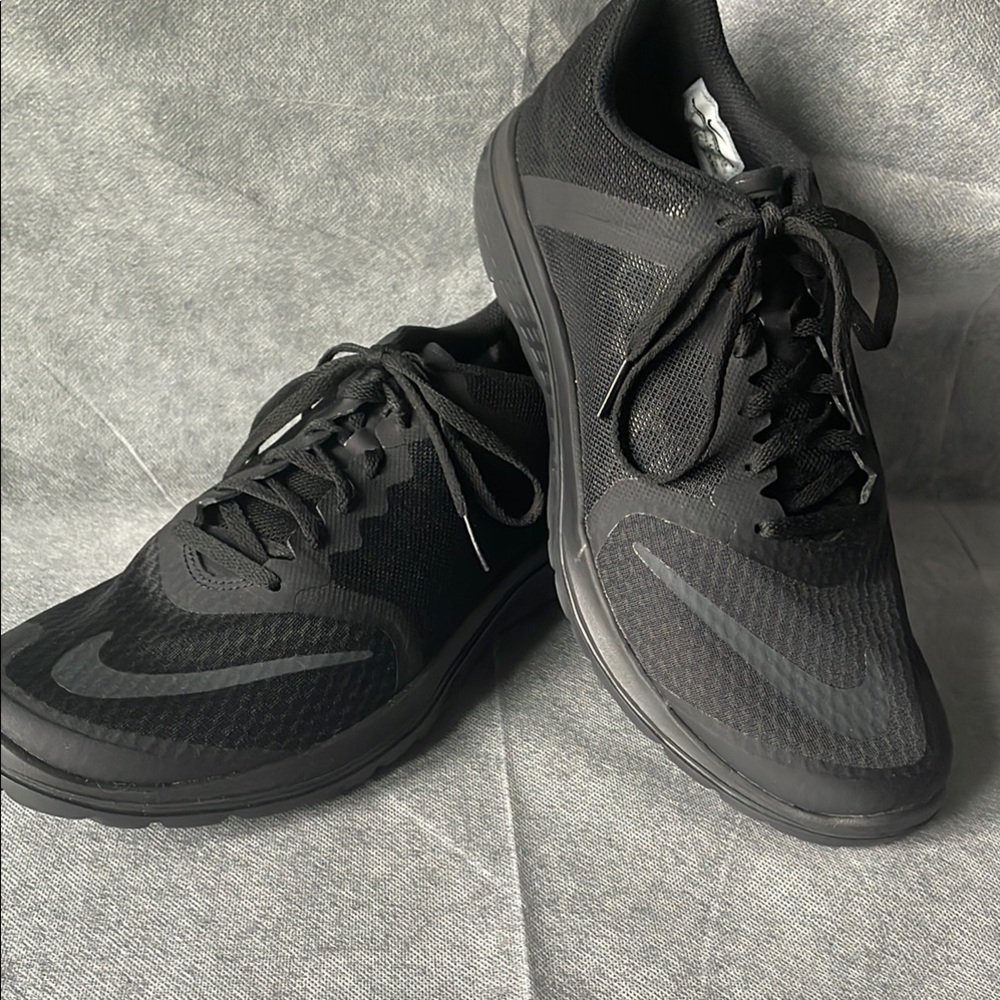 Nike Men's FS Lite Run 3 Shoes 10